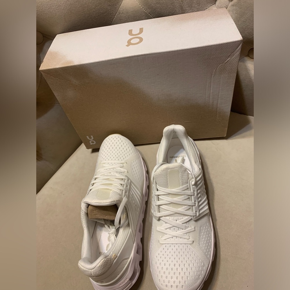On Running Women's Cream Running Shoes